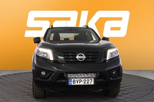Nissan Navara vaihtoauto