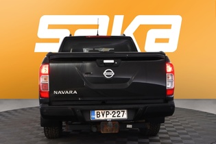 Nissan Navara vaihtoauto
