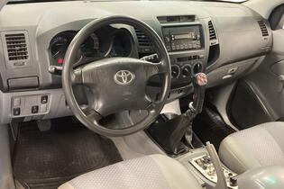 Toyota Hilux vaihtoauto