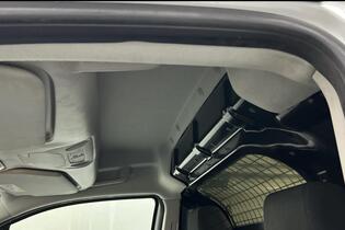 Ford Transit Connect vaihtoauto