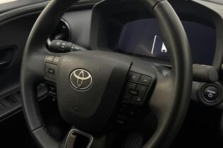 Toyota C-HR vaihtoauto