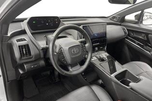 Toyota bZ4X vaihtoauto