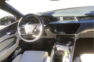 Audi Q8 e-tron vaihtoauto