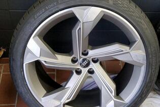 Audi e-tron vaihtoauto