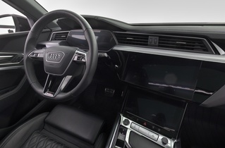 Audi Q8 e-tron vaihtoauto