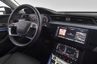 Audi Q8 e-tron vaihtoauto