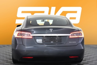 Tesla Model S vaihtoauto