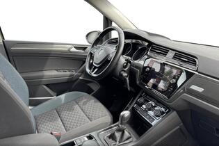 Volkswagen Touran vaihtoauto