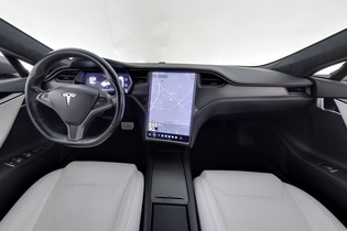 Tesla Model S vaihtoauto