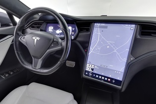 Tesla Model S vaihtoauto