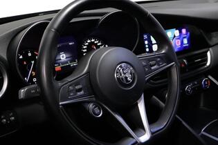 Alfa Romeo Giulia vaihtoauto