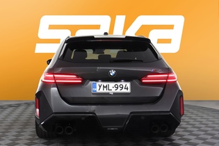 BMW M5 vaihtoauto