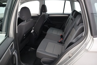 Volkswagen Golf Sportsvan vaihtoauto