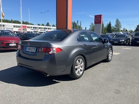 Honda Accord vaihtoauto