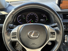 Lexus CT vaihtoauto