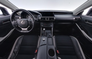 Lexus IS vaihtoauto