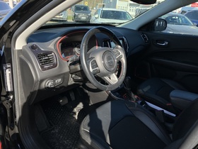 Jeep Compass vaihtoauto