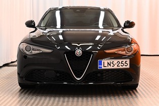 Alfa Romeo Giulia vaihtoauto