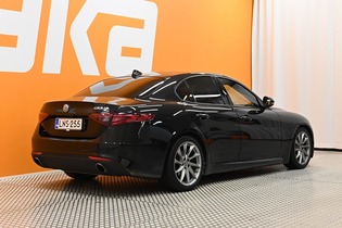 Alfa Romeo Giulia vaihtoauto