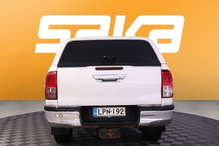 Toyota Hilux vaihtoauto
