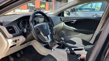 Volvo V40 Cross Country vaihtoauto
