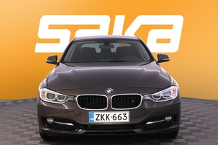 BMW 320 vaihtoauto