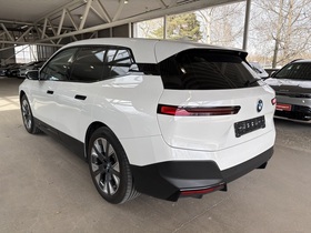 BMW iX vaihtoauto