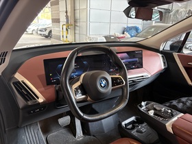 BMW iX vaihtoauto