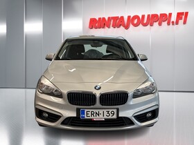 BMW 225 vaihtoauto