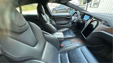 Tesla Model S vaihtoauto