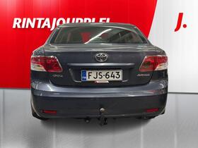 Toyota Avensis vaihtoauto