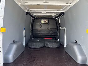 Ford Transit Custom vaihtoauto