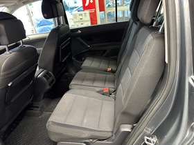 Volkswagen Touran vaihtoauto