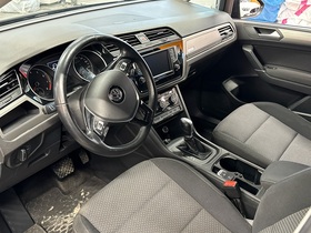 Volkswagen Touran vaihtoauto