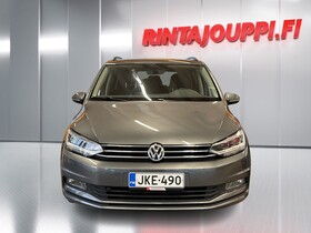 Volkswagen Touran vaihtoauto
