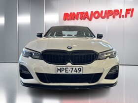 BMW 330 vaihtoauto