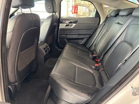 Jaguar XF vaihtoauto