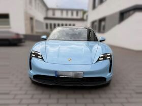 Porsche Taycan vaihtoauto
