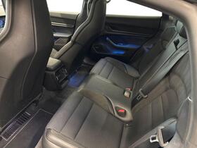 Porsche Taycan vaihtoauto