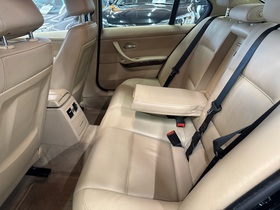 BMW 320 vaihtoauto