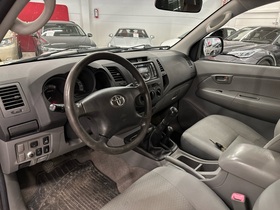 Toyota Hilux vaihtoauto