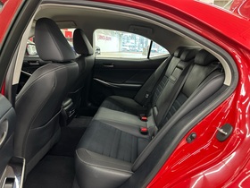 Lexus IS vaihtoauto
