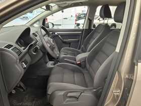 Volkswagen Touran vaihtoauto