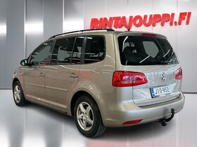 Volkswagen Touran vaihtoauto