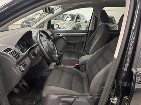 Volkswagen Touran vaihtoauto