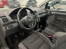 Volkswagen Touran vaihtoauto