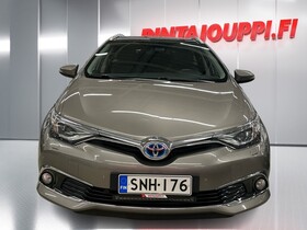 Toyota Auris vaihtoauto