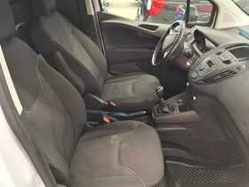 Ford Transit Courier vaihtoauto