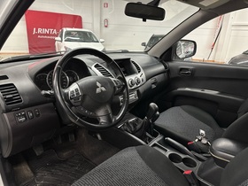 Mitsubishi L200 vaihtoauto