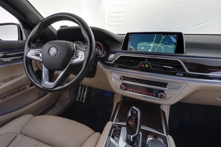 BMW 740 vaihtoauto
